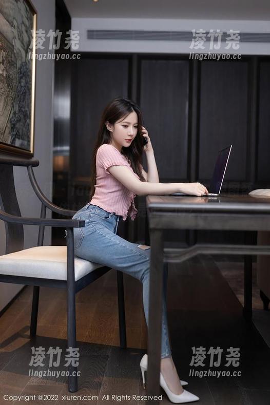 秀人网 - laura阿姣的睡衣系列：原图蔡依林，套图却是王一博？！