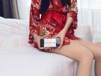 秀人网 – 看！校服写真合集里的夏诗雯Sally，谁说走廊里不会有人开趴？