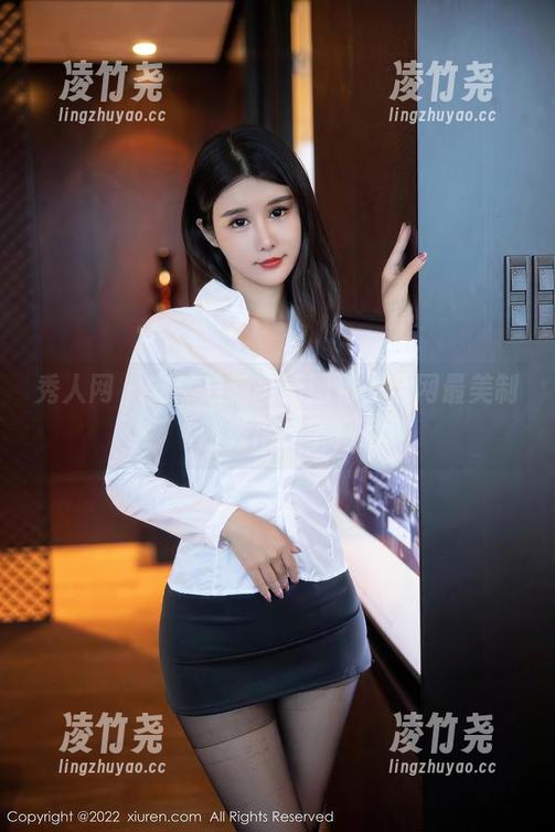 秀人网 - 安然最新高清图包，全网最美制服秀出来了！