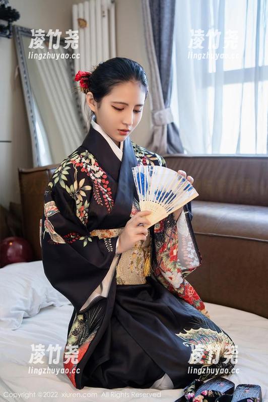 秀人网 - 小茉莉jasmine：学妹与高清写真，私自标记“分心指数”超标！