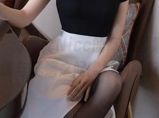 秀人网 – 张思允Nice的高清图集，丝网服饰与妩媚之间微妙的平衡。