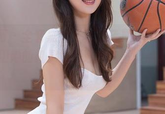 秀人网 – 全套黑白写真，蓝夏Akasha又一次用她的机灵给普通的构图增加了些小戏剧！