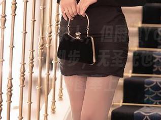 秀人网 – 毕业不求人，但雨瞳Yoyo的校服真让人想停下脚步，无圣光也能显个性—热图奉上