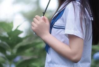 秋山AkI的护士图集：当医疗变成了一场视觉旅行