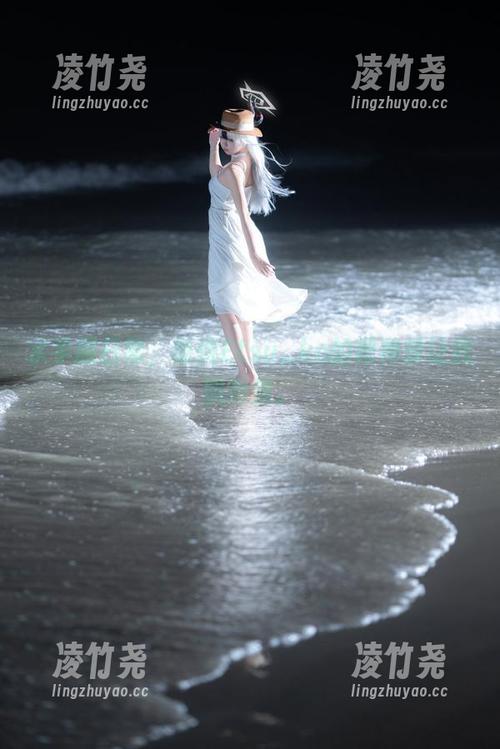 水手服日常，纸悦Etsu_ko的眼神却让我飘啊飘。