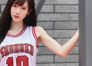 腐团儿Ikaros与尼尔机械纪元——遥远未来的高清壁纸时代，连机器人都要含泪点赞！