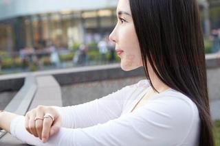 蜜桃社 – 真不敢想象，佩琦Pinky穿上修女的衣服，免费套图带你进入神秘状态