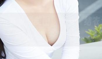 蜜桃社 – 在线“美图”季节，结衣这身JK真让人想多看几眼。