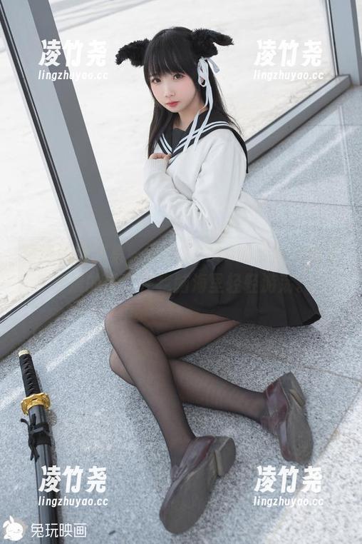 精选和服图集，雪琪SAMA的姿态就像是清晨的风，在我脑海里轻轻游荡。